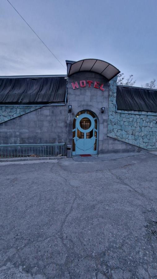 Polo Otel Erivan Dış mekan fotoğraf